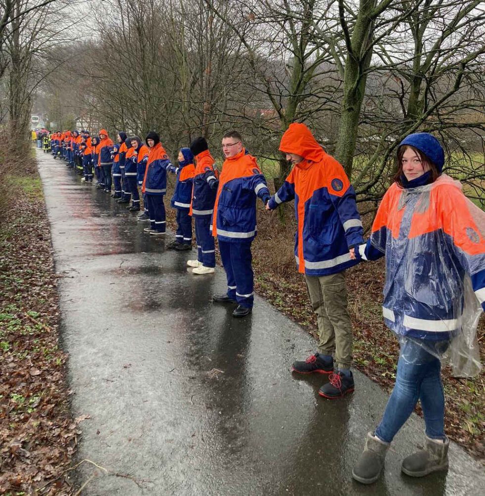 Ein Zeichen für den Frieden: Kreisjugendfeuerwehr als Teil der ...