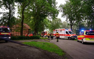 Schwerer Verkehrsunfall fordert vier Feuerwehren der Samtgemeinde Fürstenau