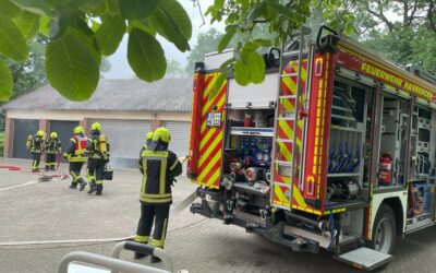 Feuerwehr Hasbergen übt Gebäudebrand mit vermissten Personen