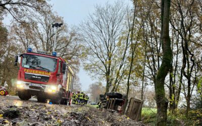 Schwerer Verkehrsunfall mit eingeschlossener Person auf der B214 in Fürstenau