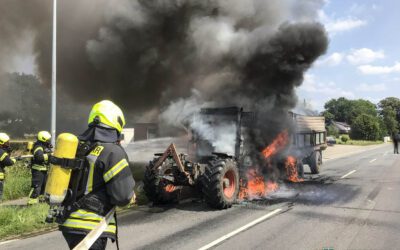 Traktorbrand an der Holzhauser Straße in Hasbergen