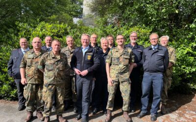 Kreisfeuerwehr trifft Kreisverbindungskommando der Bundeswehr